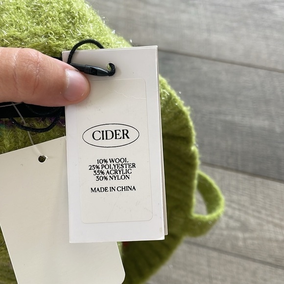 Cider Size Small Green Crochet Crop Top New With Tags - Picture 7 of 8